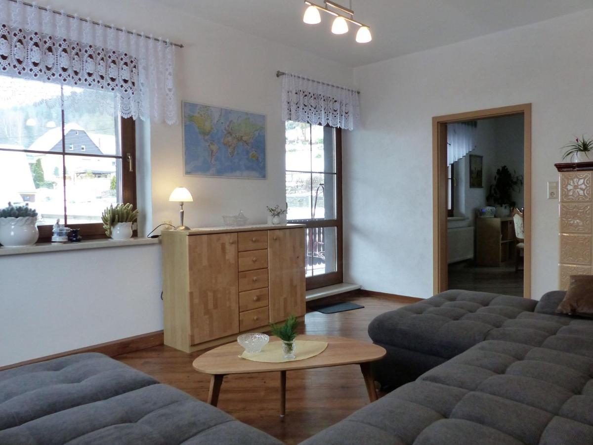 Cozy Apartment In Ore Mountains With Balcony Breitenbrunn  Δωμάτιο φωτογραφία